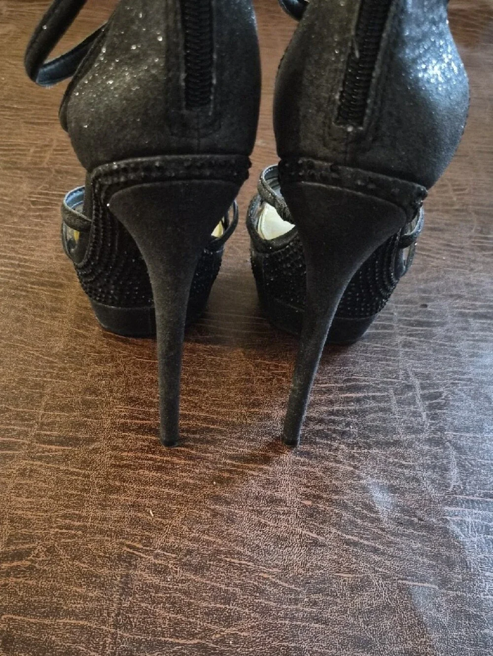 Jessica Simpson Black Strappy Glitter Heels
